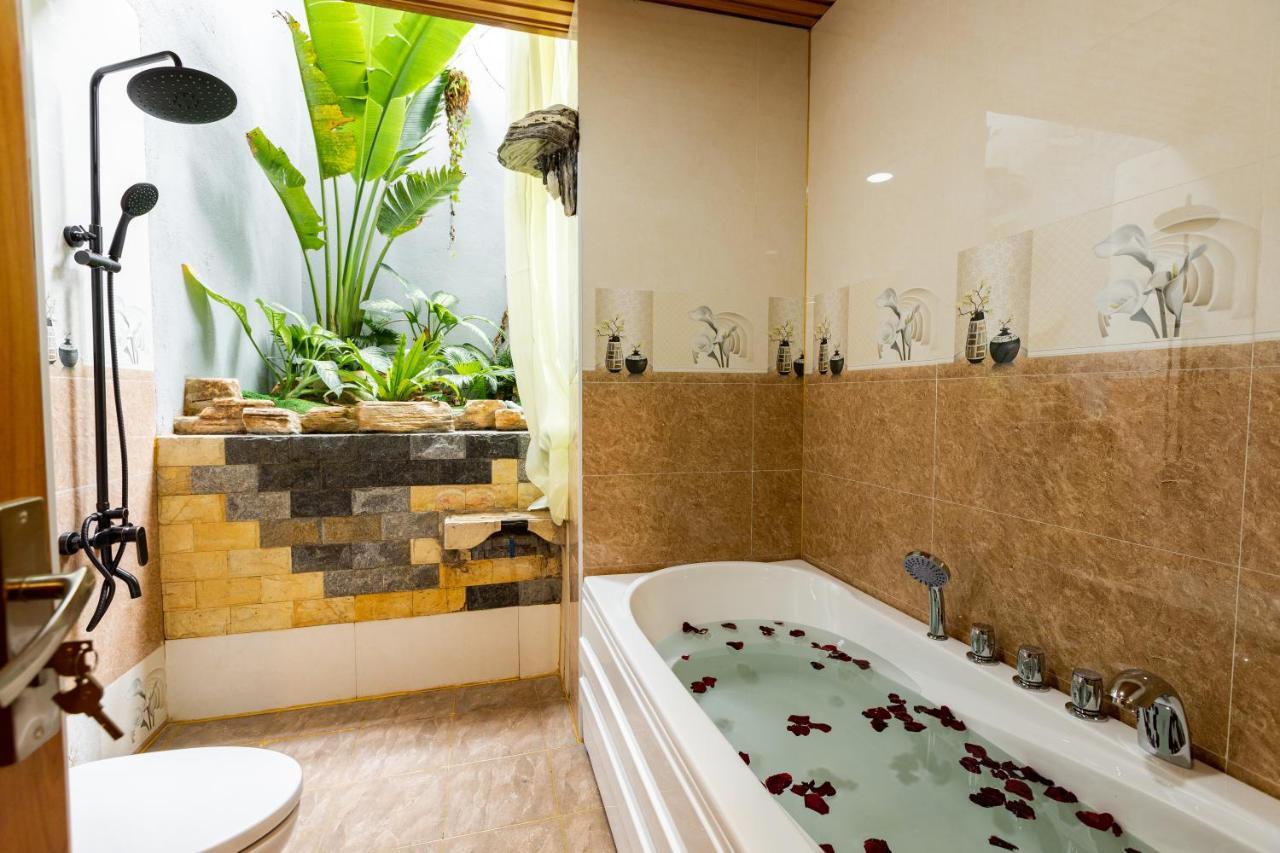 Sea Night Hotel Phan Thiet Exterior photo
